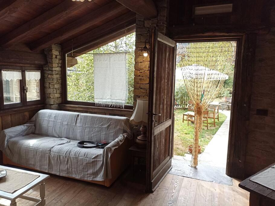Ca' De Baci' Du Mattu Villa Mendatica ภายนอก รูปภาพ
