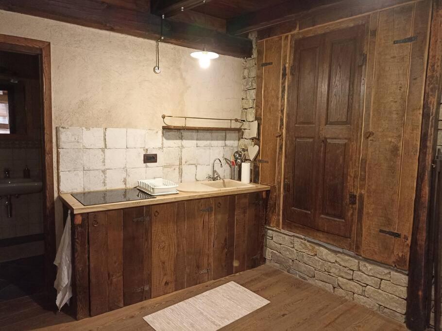 Ca' De Baci' Du Mattu Villa Mendatica ภายนอก รูปภาพ